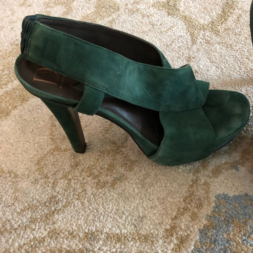 DVF green suede heels size 5.5